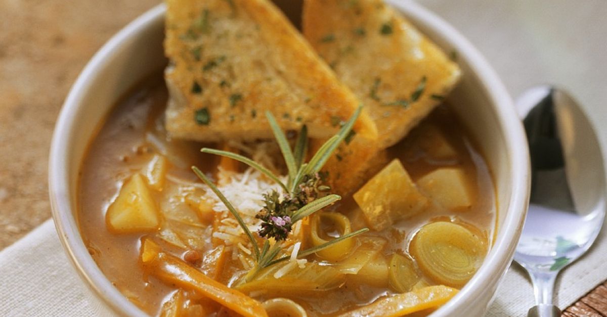 Vegetable Soup + Garlic Toast